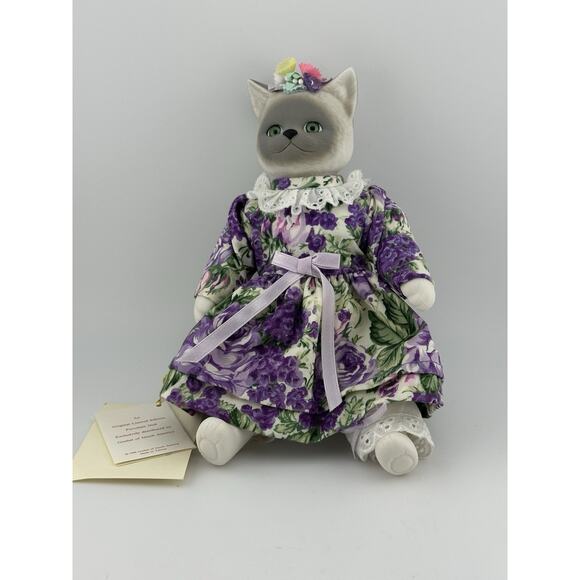 Victoria Ashlea Originals Porcelain Cat Head Doll by Goebel 520/2000 1996 WT - Picture 2 of 8
